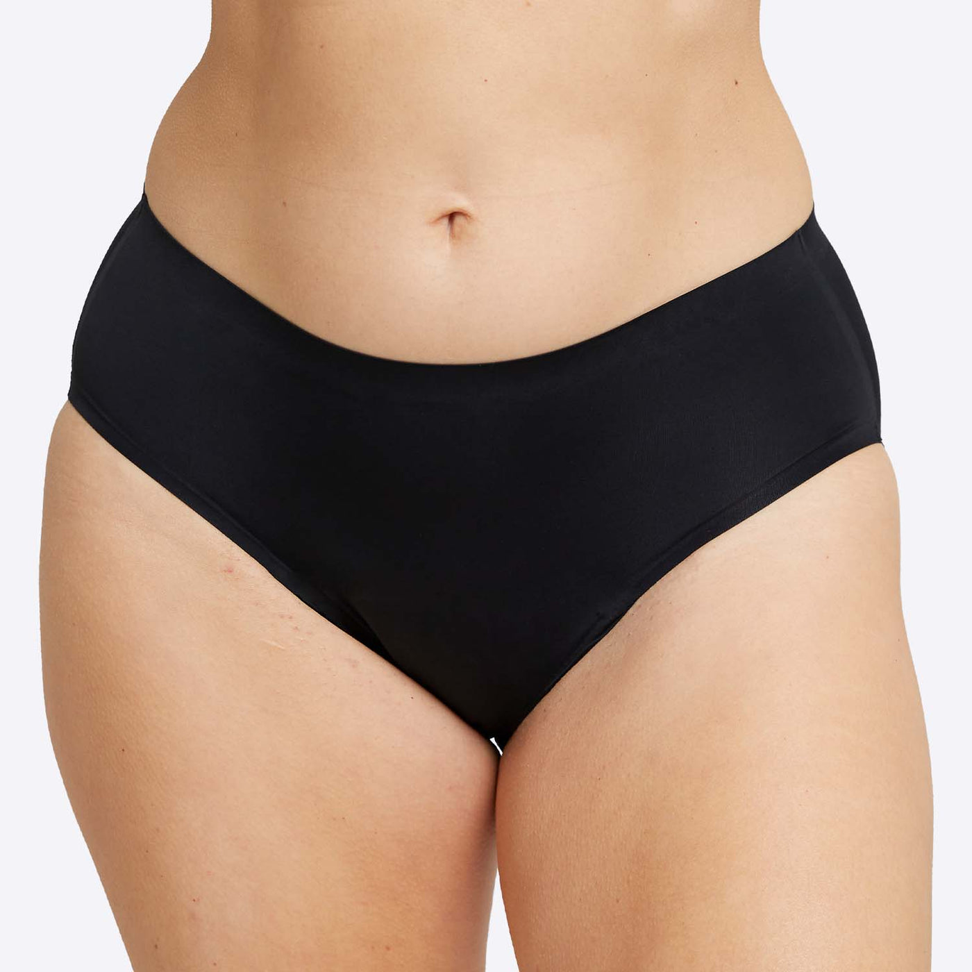 WUKA Perform Seamless Midi Brief - 7 Full Switch Set Heavy Flow Black Colour Front